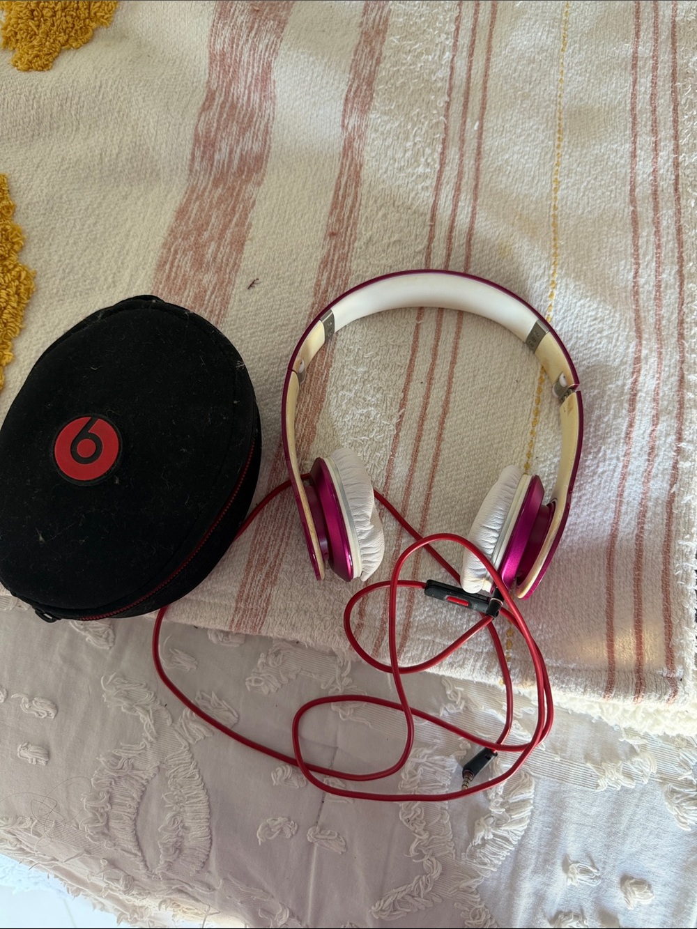 Beats by Dre Solo HD Headphones in Magenta and White with Red Cable